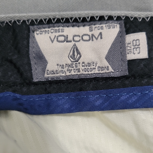Volcom True To This Flat Front Gray Shorts 38 EUC Stretch - Picture 7 of 9